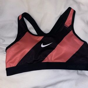 Nike Pro Sports Bra